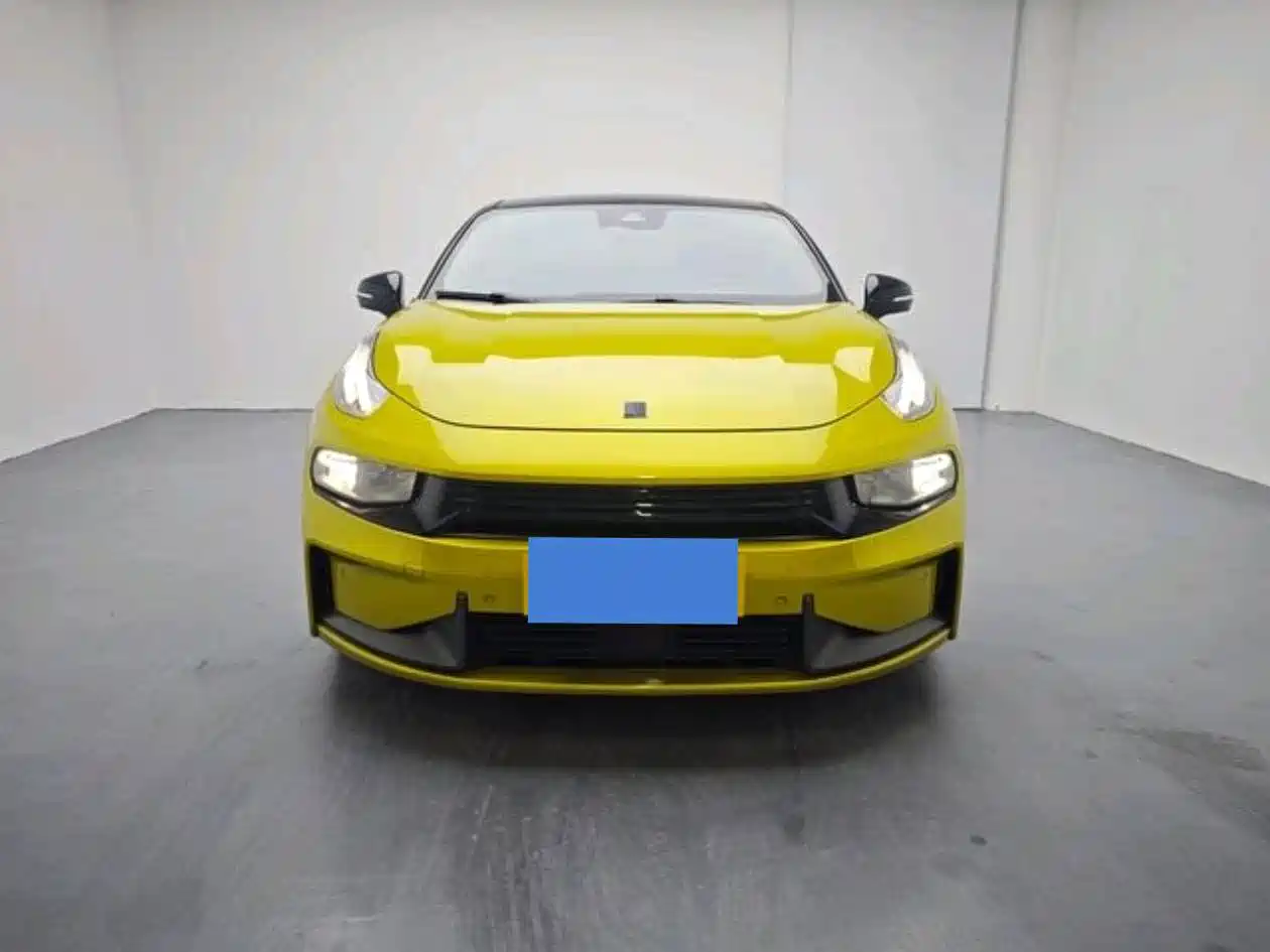Lynk & Co 03 2022 03+ 2.0TD Auto Wind Rider Edition фото 2