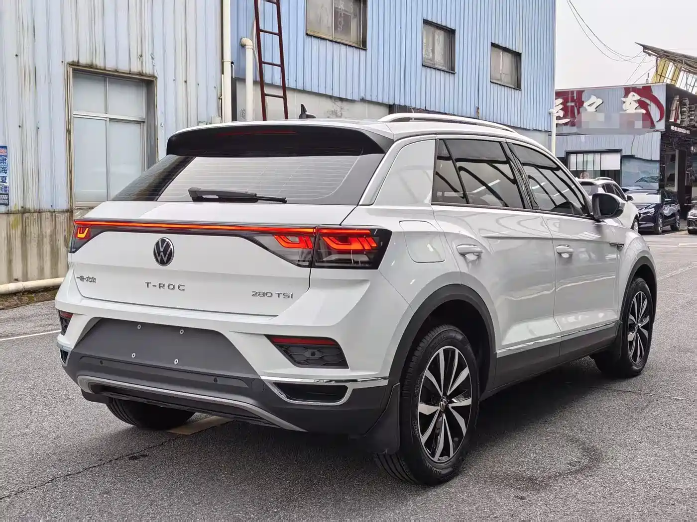 Volkswagen T-ROC 2023 280TSI DSG 2WD Time Edition фото 6