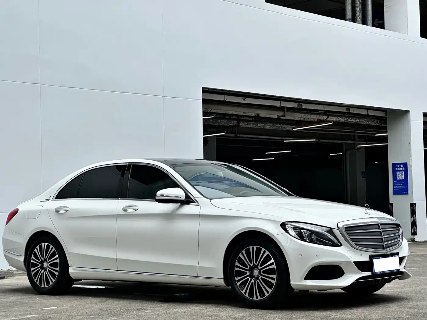 Mercedes-Benz C-Class 2017 C 200 L фото 4