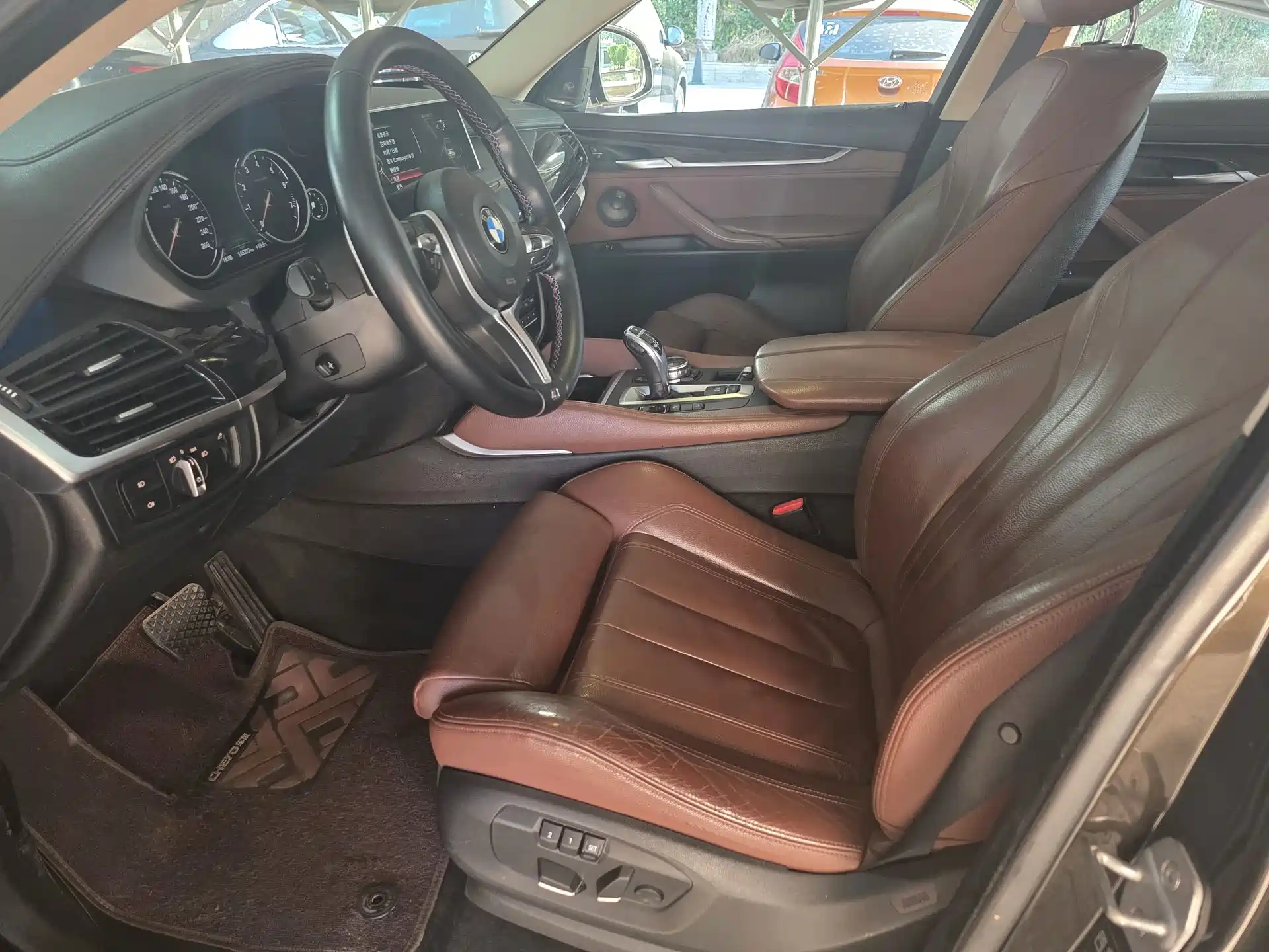 Фото 8 - BMW X6