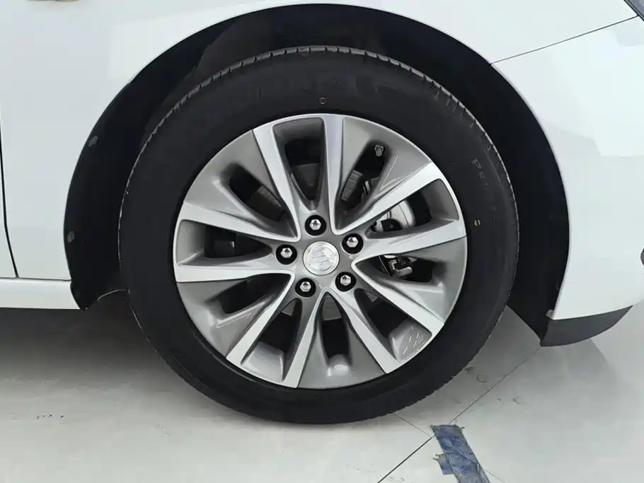 Buick GL6 2023 2021 323T Mild Hybrid Connected Luxury