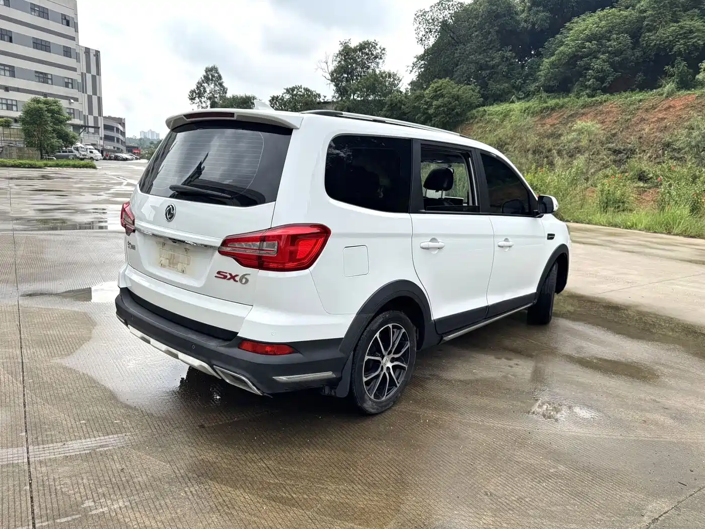 Dongfeng Fengxing Fengxing SX6 2020 2020 1.6L Manual Premium China VI