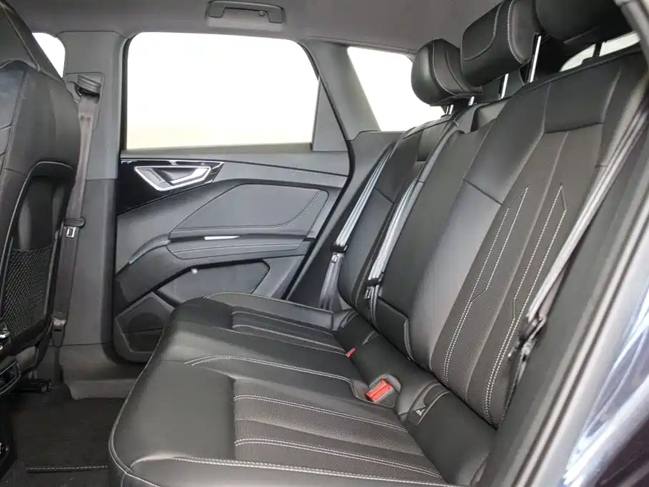 Audi Q4 e-tron 2024 40 e-tron Creation Edition фото 8