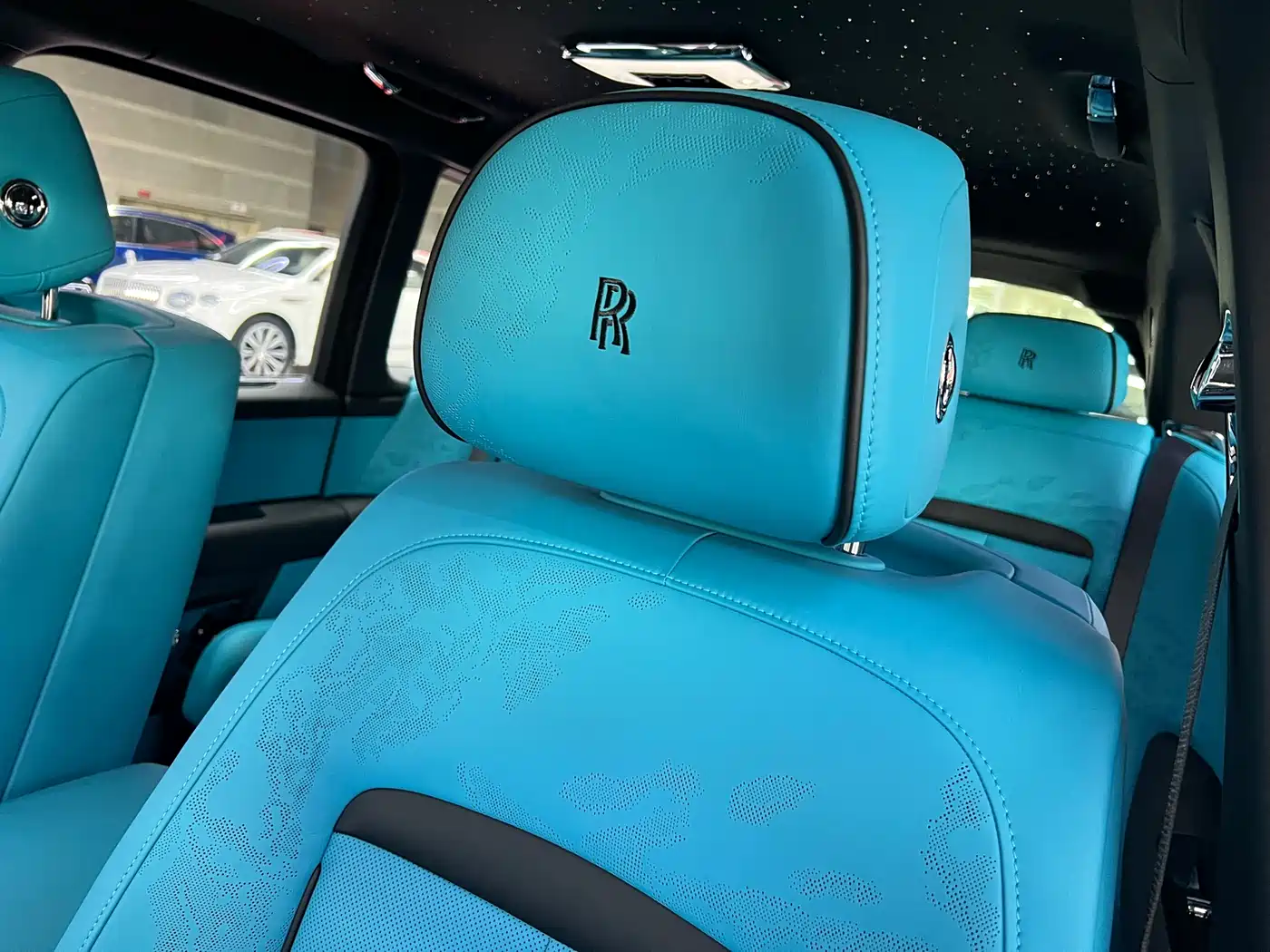 Rolls-Royce Cullinan 2026 2024 Black Badge