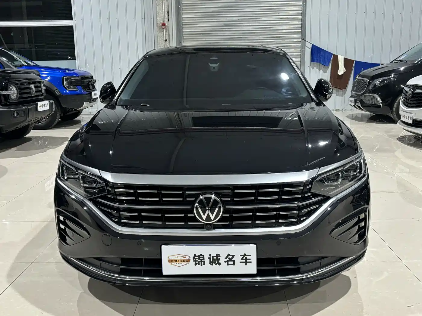 Volkswagen Passat 2022 330TSI Premium Edition фото 2