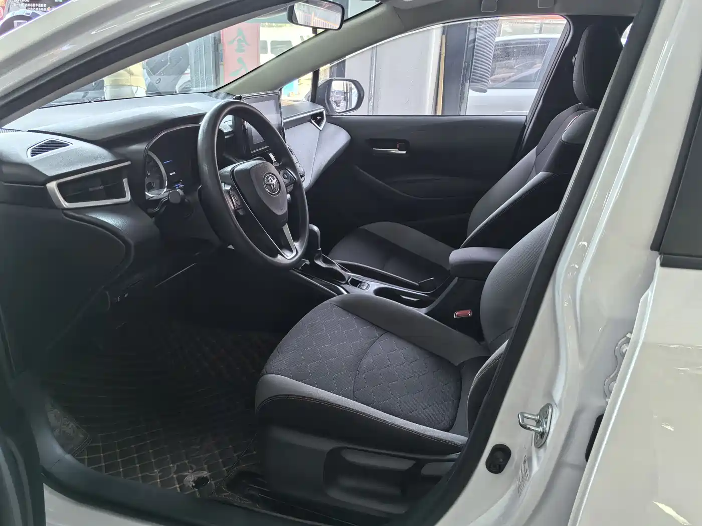 Toyota Corolla 2023 1.2T Pioneer Edition фото 7