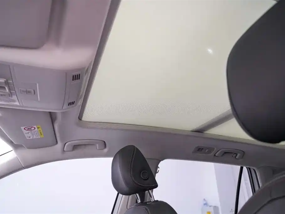 Volkswagen Tayron 2022 280TSI 2WD Luxury Smart Connect Edition фото 26