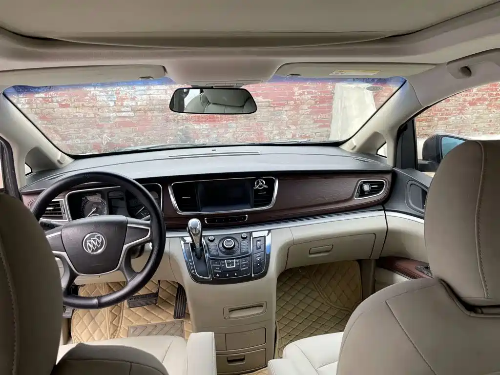 Фото 5 - Buick GL8