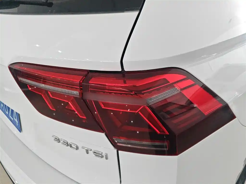 Volkswagen Tiguan L 2023 330TSI Auto 2WD R-Line Premium Edition фото 24