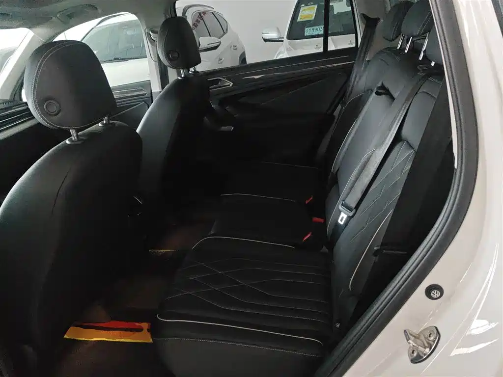 Volkswagen Tiguan L 2023 330TSI Auto 2WD R-Line Premium Edition фото 13