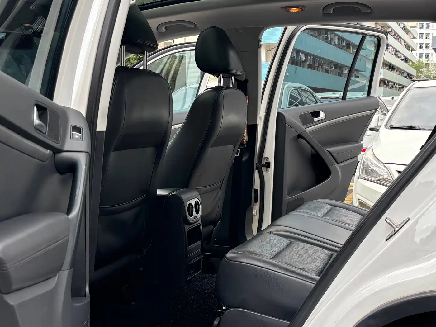 Volkswagen Tiguan 2013 2.0TSI Auto 4WD Luxury Edition фото 13