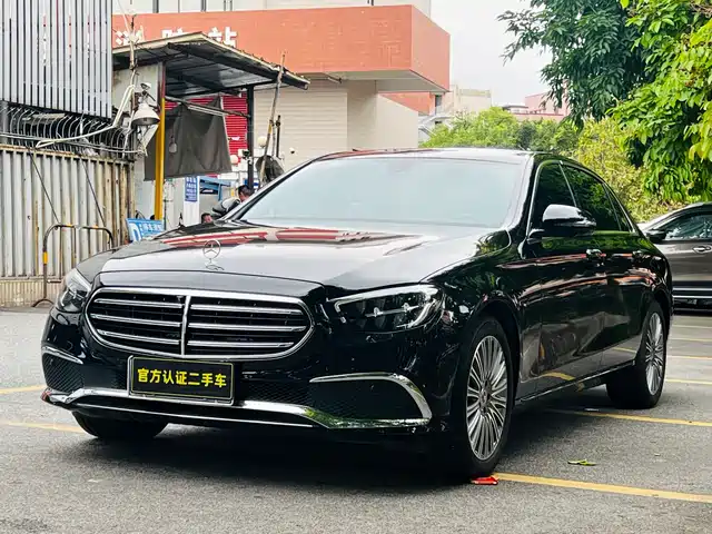 MERCEDES-BENZ E CLASS