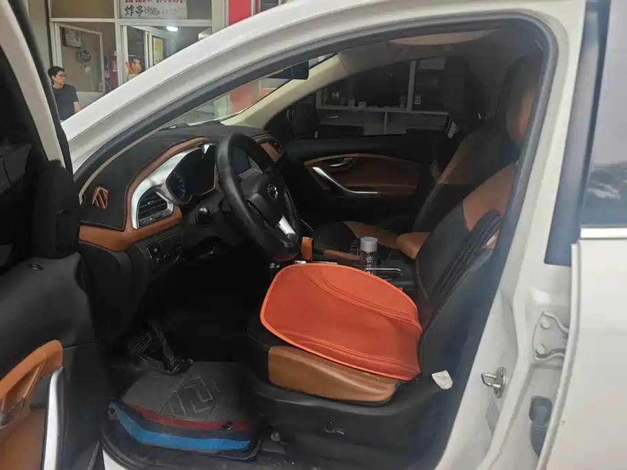 Soueast DX7 2017 2017 1.5T Automatic Luxury