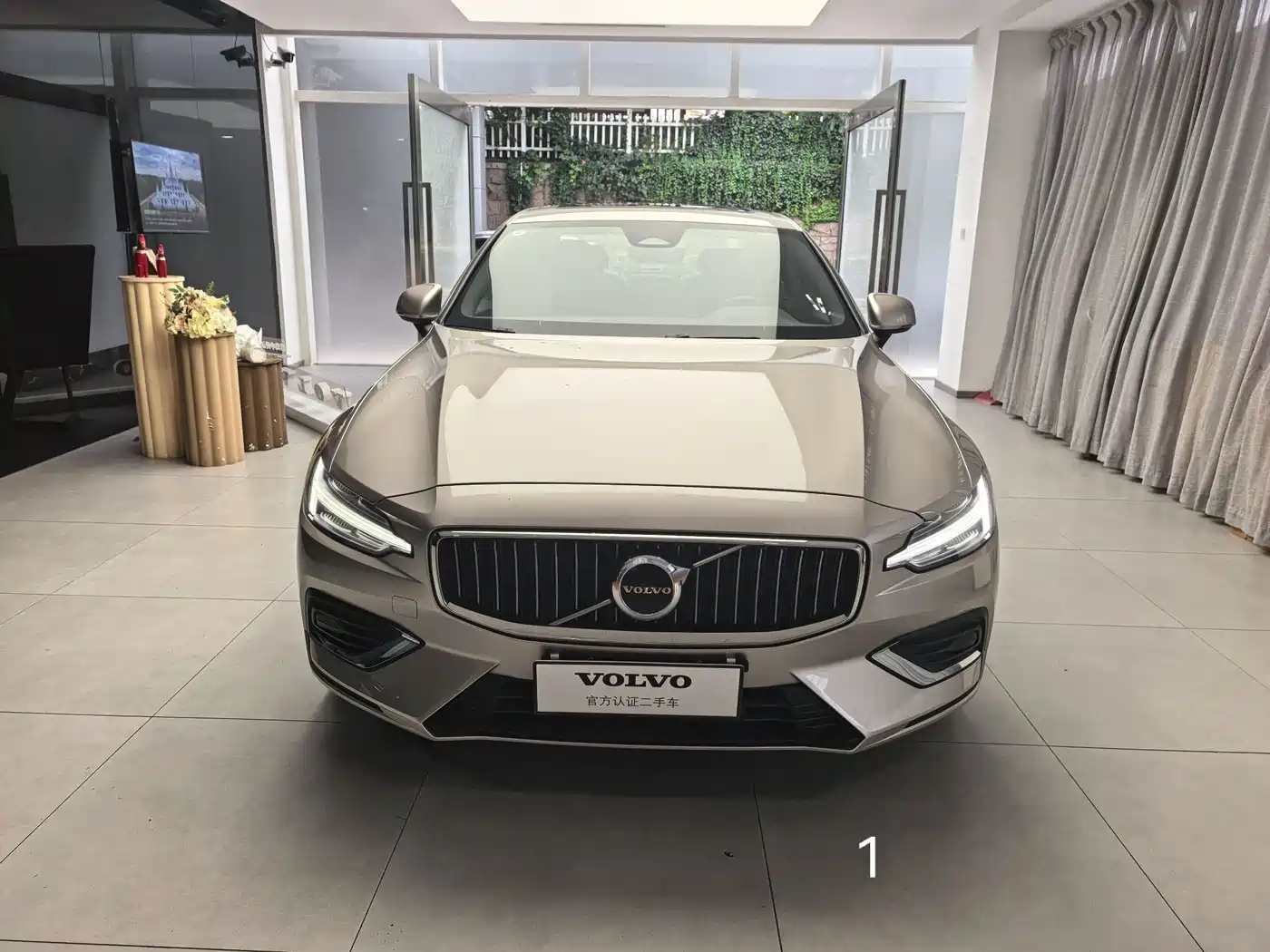 2025 Volvo S60