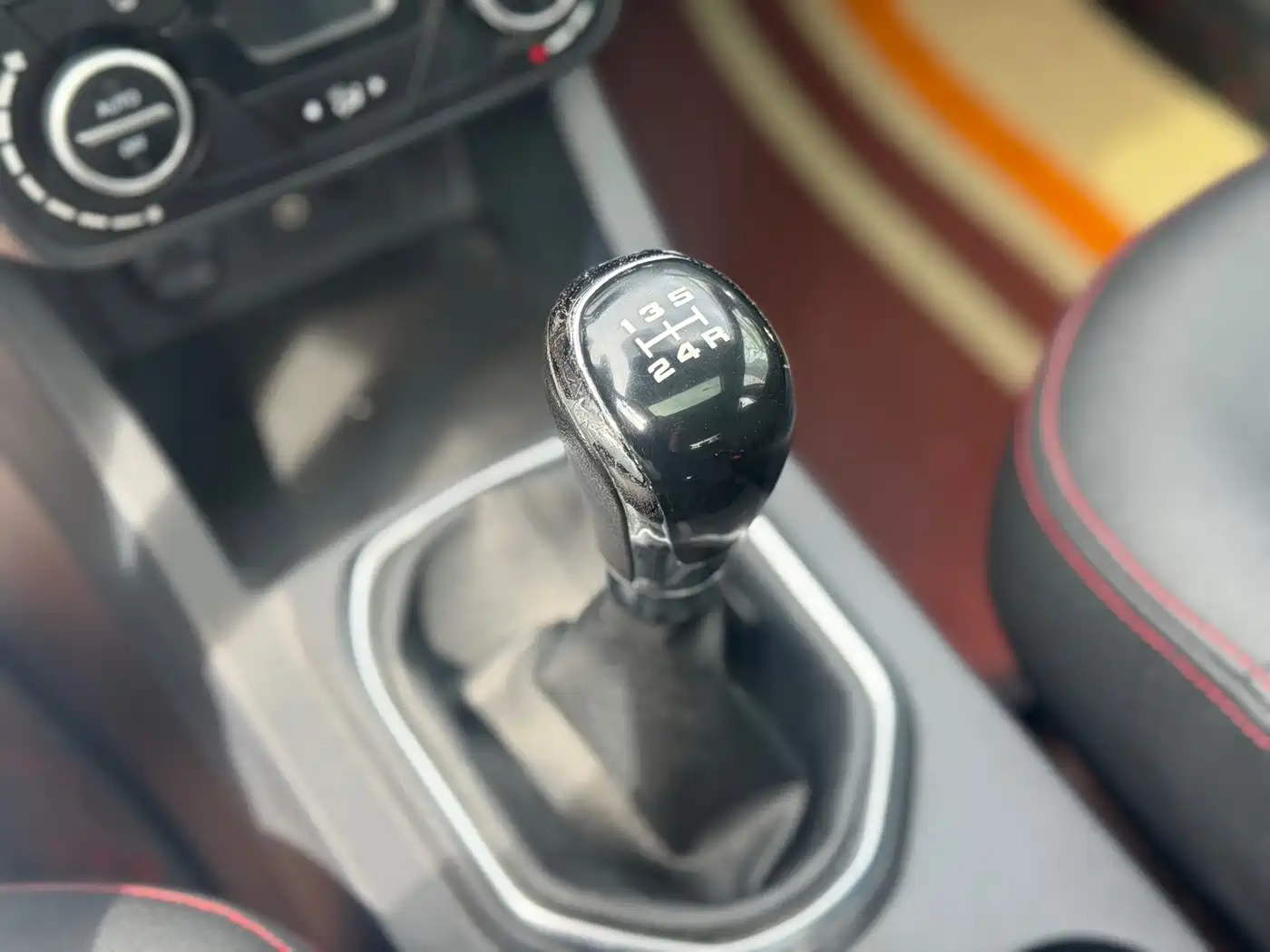 FAW Senya R7 2017 2017 Model 1.6L Manual Luxury