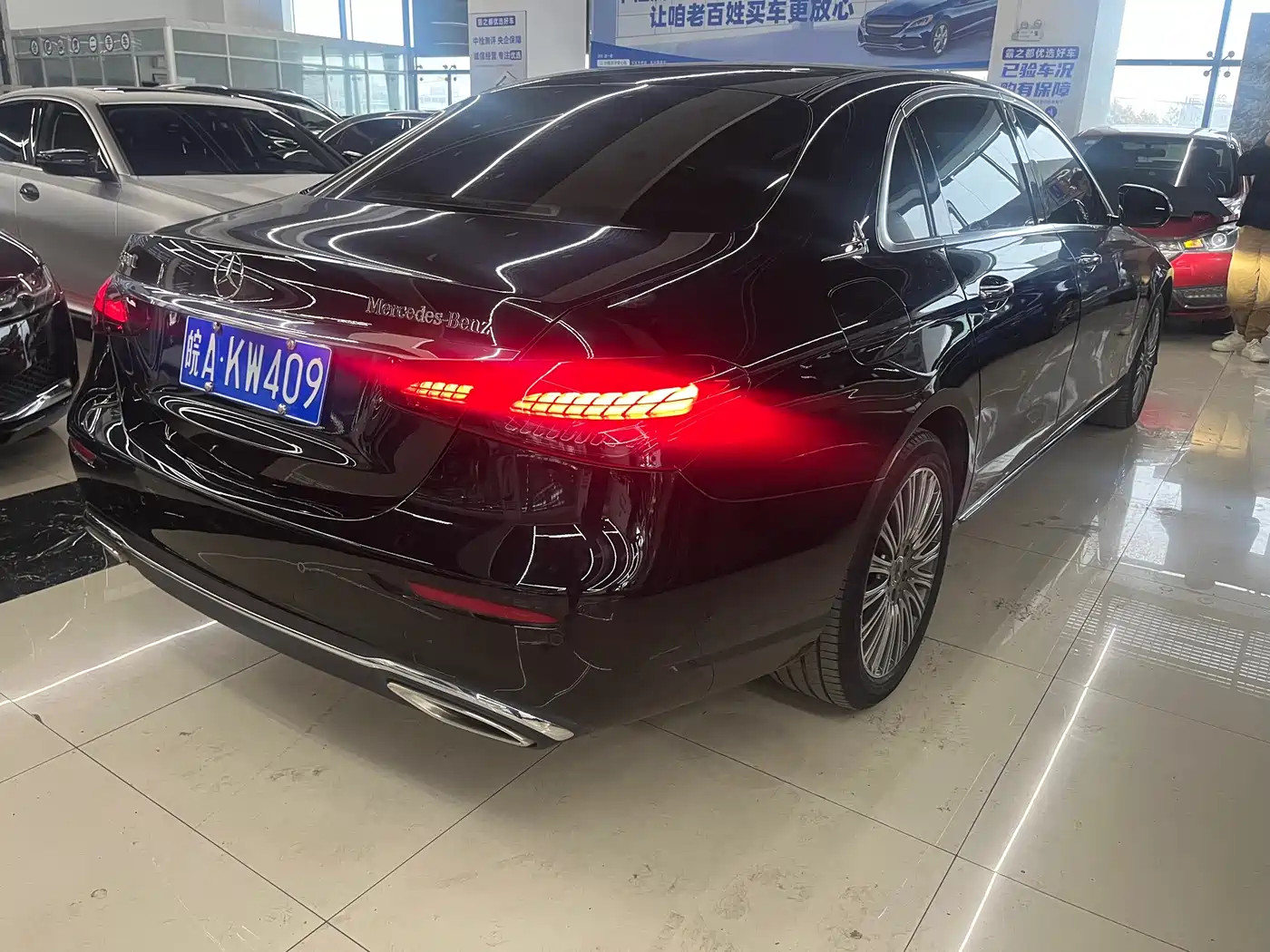 MERCEDES-BENZ E CLASS