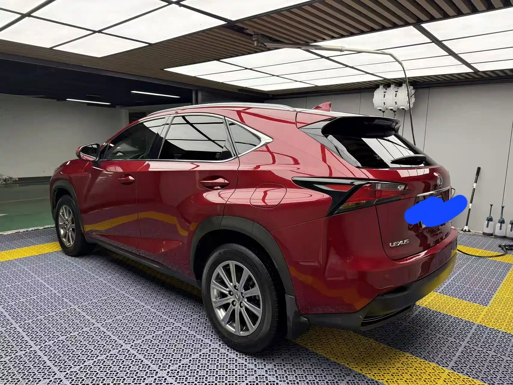 Фото 4 - Lexus NX
