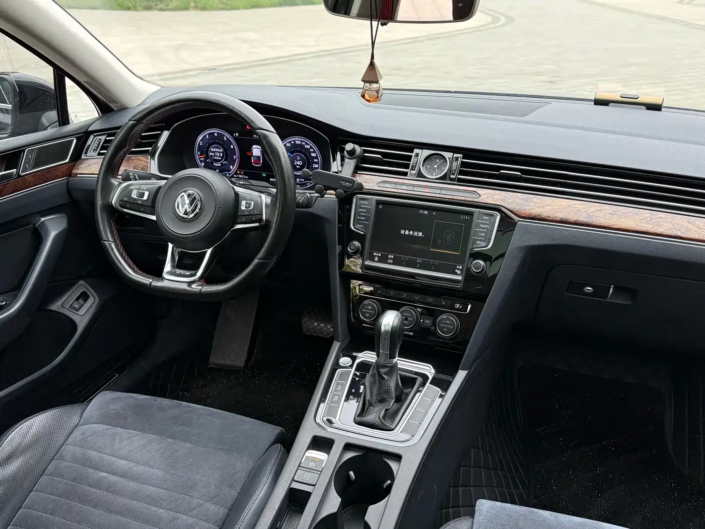 Volkswagen Magotan 2017 380TSI DSG Premium фото 18