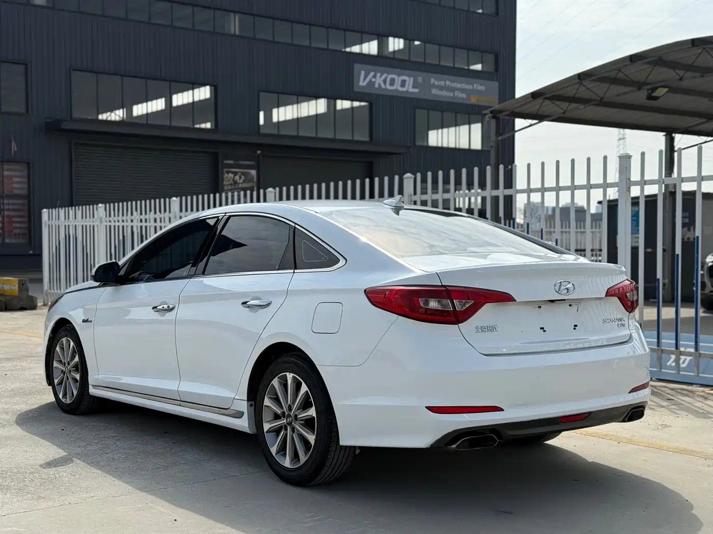 HYUNDAI SONATA