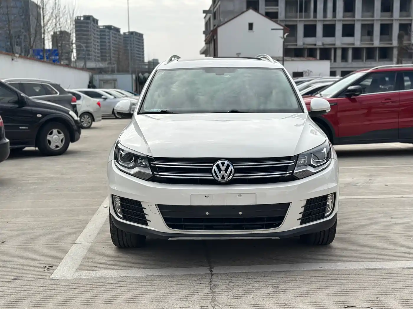 Volkswagen Tiguan 2015 1.8TSI Automatic 2WD Trendline фото 2