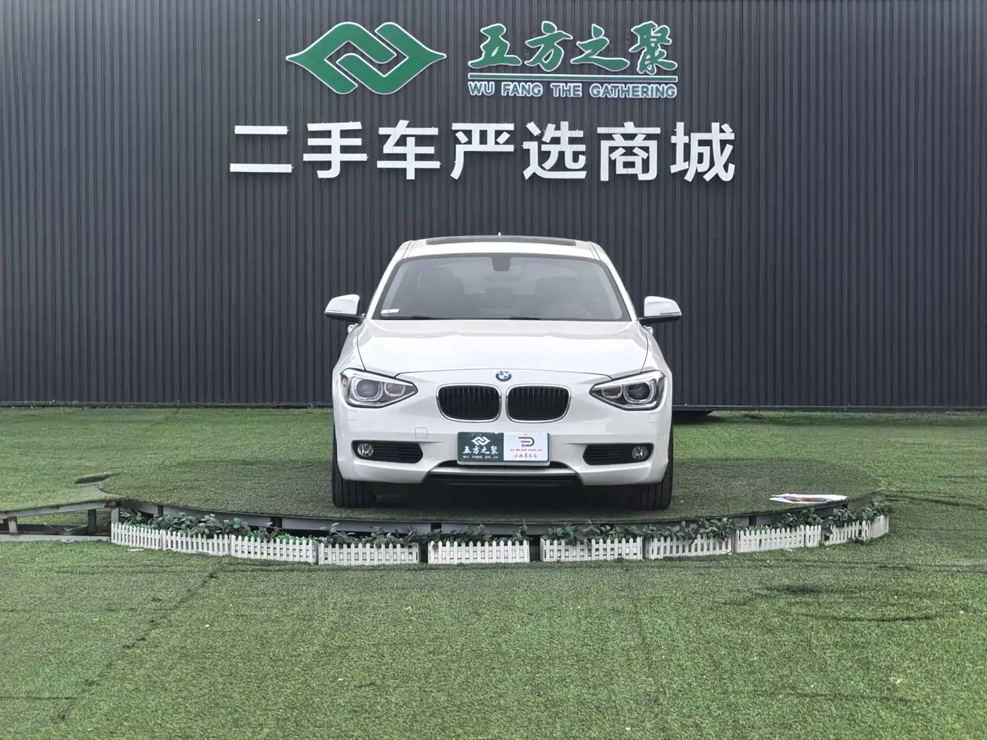 BMW 1 Series (Import) 2013 Facelift 118i Leading Model фото 2