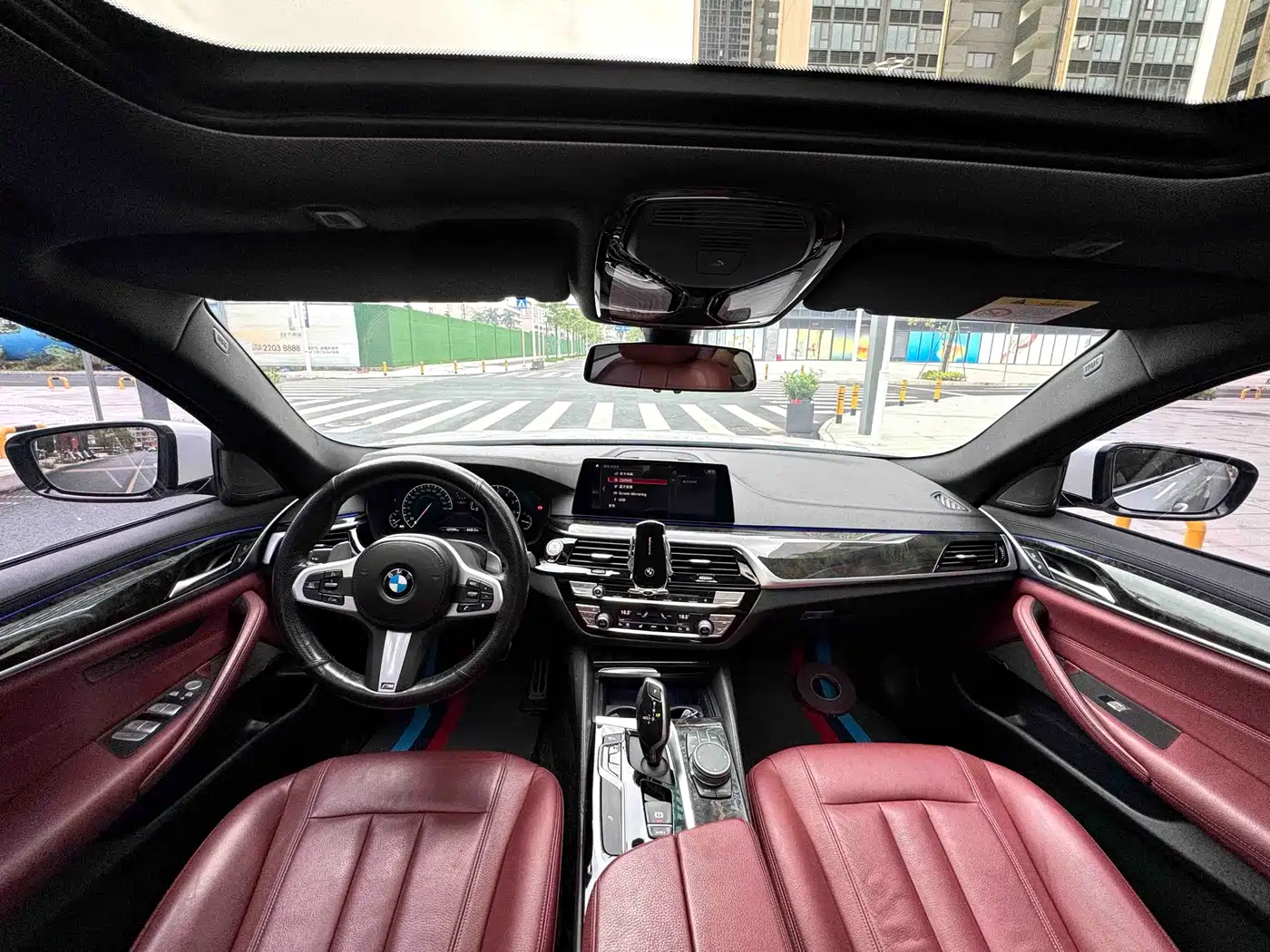 BMW 5 Series 2019 530Li xDrive M Sport Package фото 6