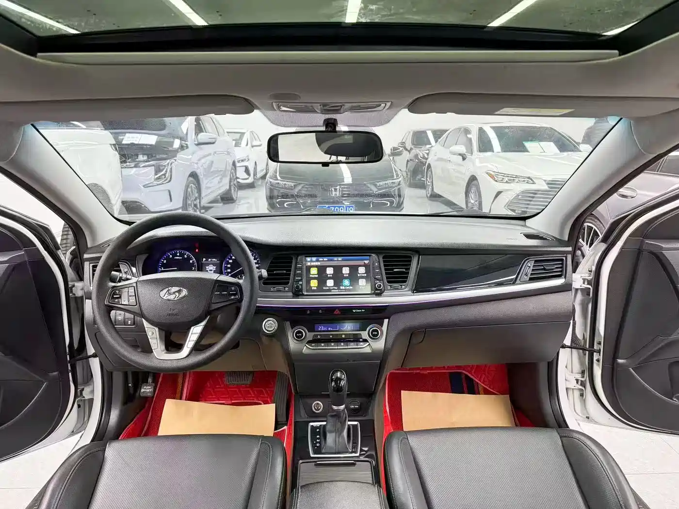 HYUNDAI NAME PICTURE