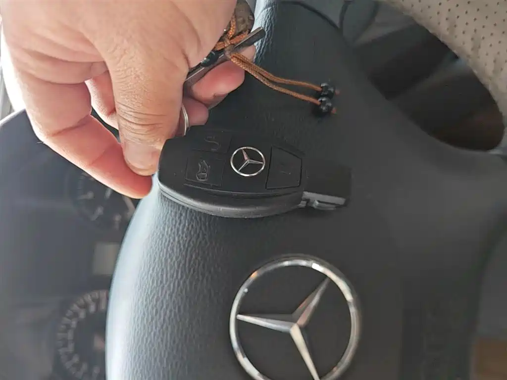 Mercedes-Benz Vito 2011 2.5L 7-Seat Executive Edition фото 17