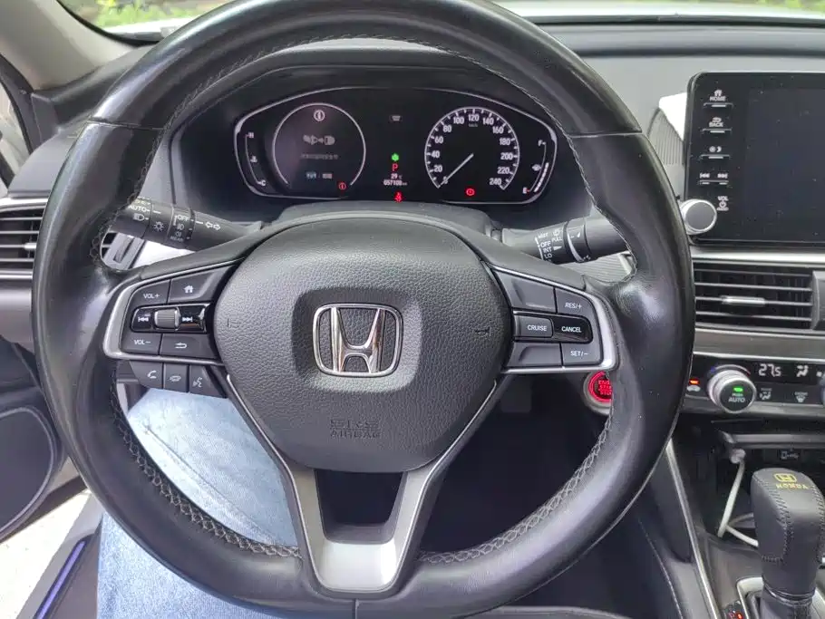 صورة 15 - Honda Accord