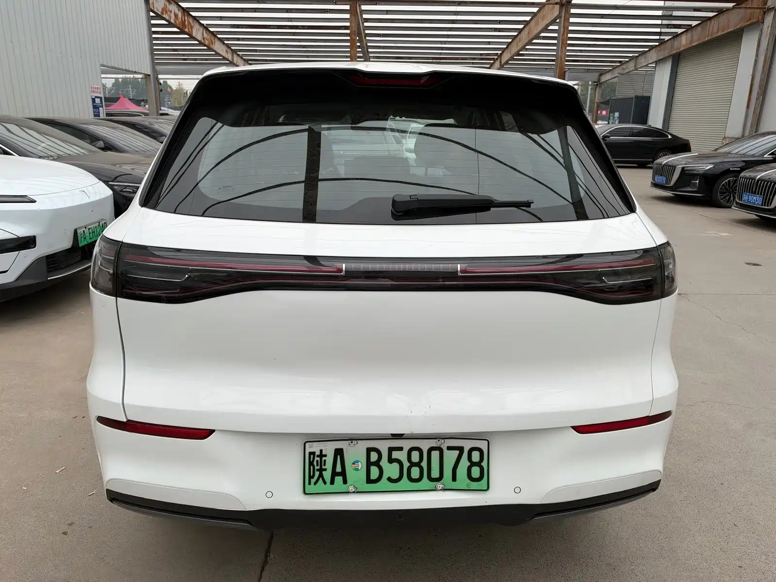 Photo 8 - Geely Galaxy Galaxy E5