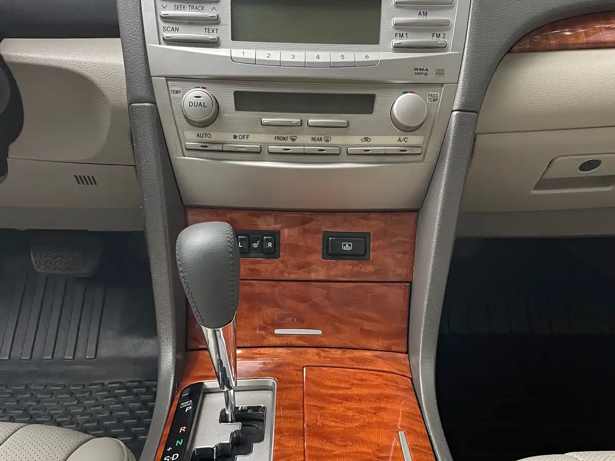 Toyota Camry 2007 240G Luxury Edition фото 8