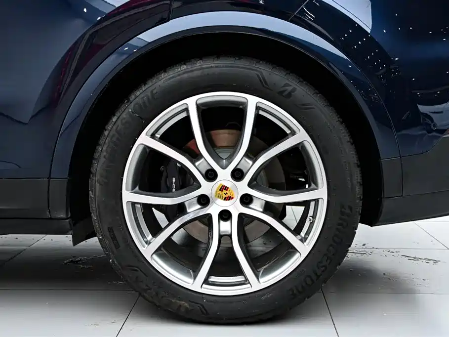 Porsche Cayenne New Energy 2024 Cayenne E-Hybrid 2.0T фото 40