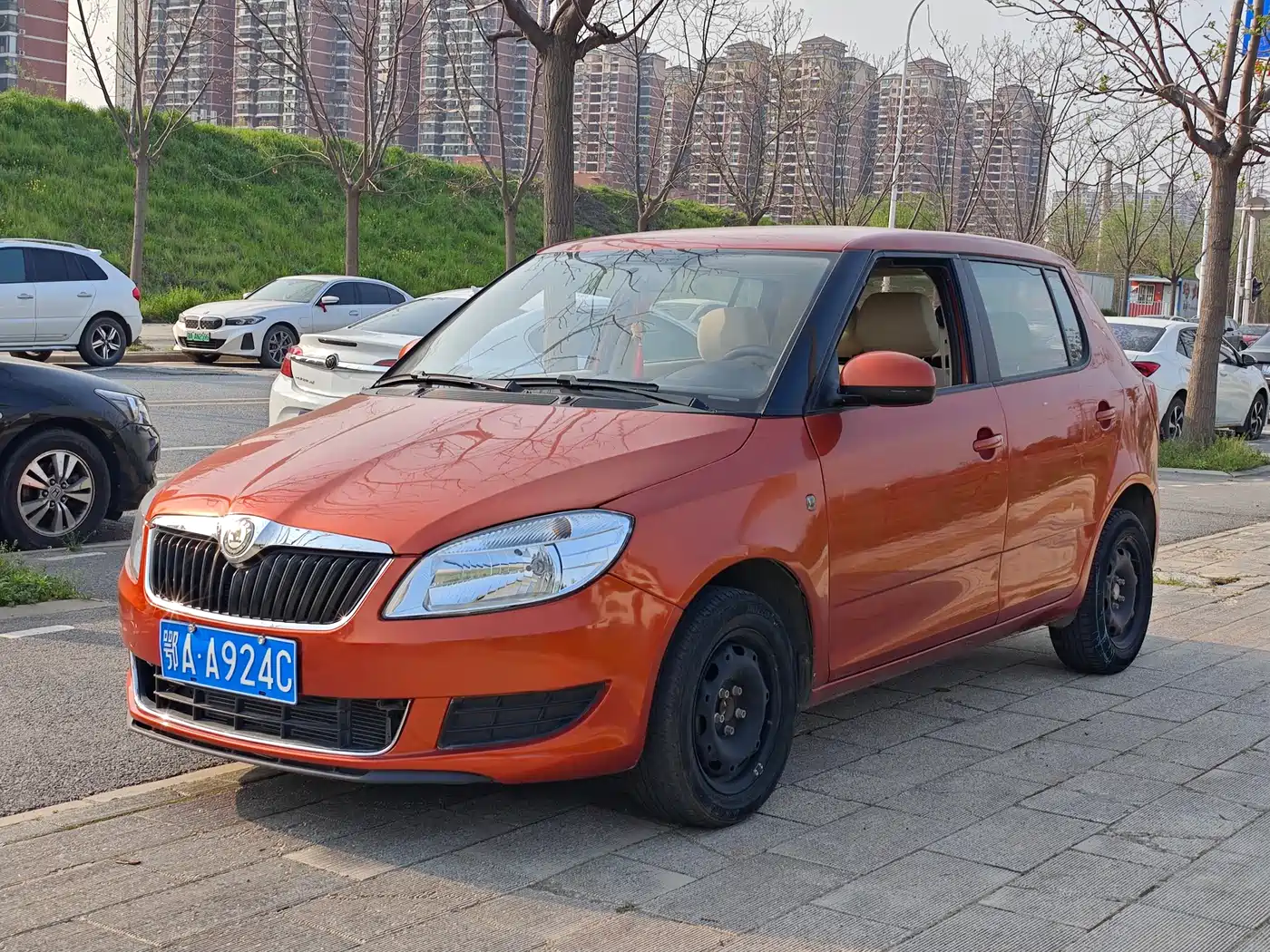 Škoda Fabia 2012 1.4L Automatic Crystal Edition