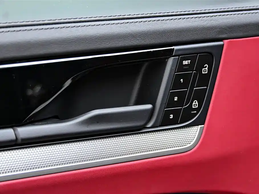 Porsche Cayenne New Energy 2024 Cayenne E-Hybrid 2.0T фото 24