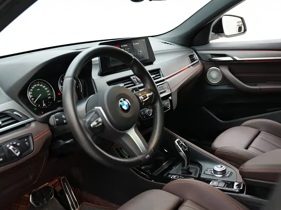 BMW X2 2021 Facelift sDrive25i Edge Edition фото 8