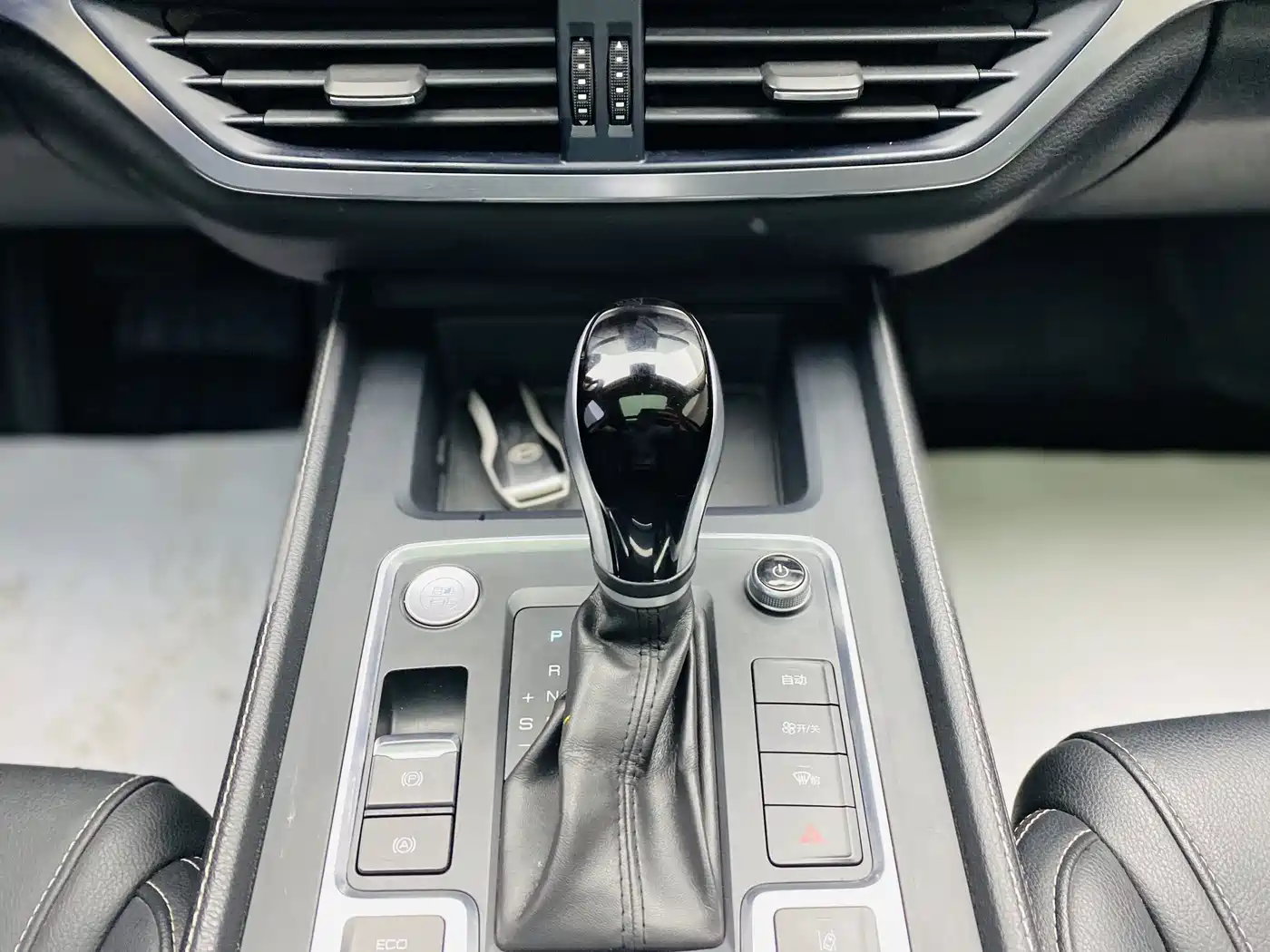 BYD Tang 2019 2.0T Automatic Smart Connect Honor 7-seater China VI фото 11