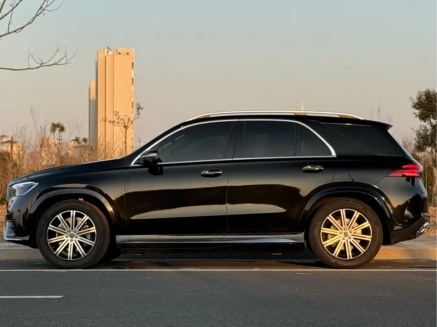 Mercedes-Benz GLE 2024 Facelift GLE 350 4MATIC Fashion фото 4