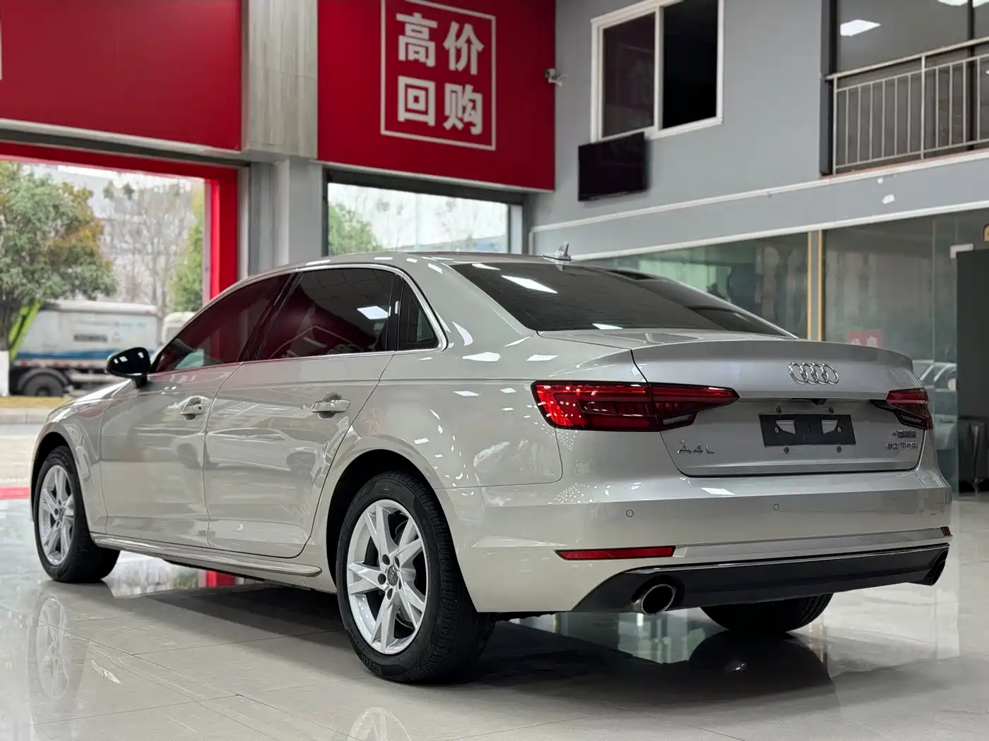 Audi A4L 2018 30th Anniversary 40 TFSI Progressive фото 4