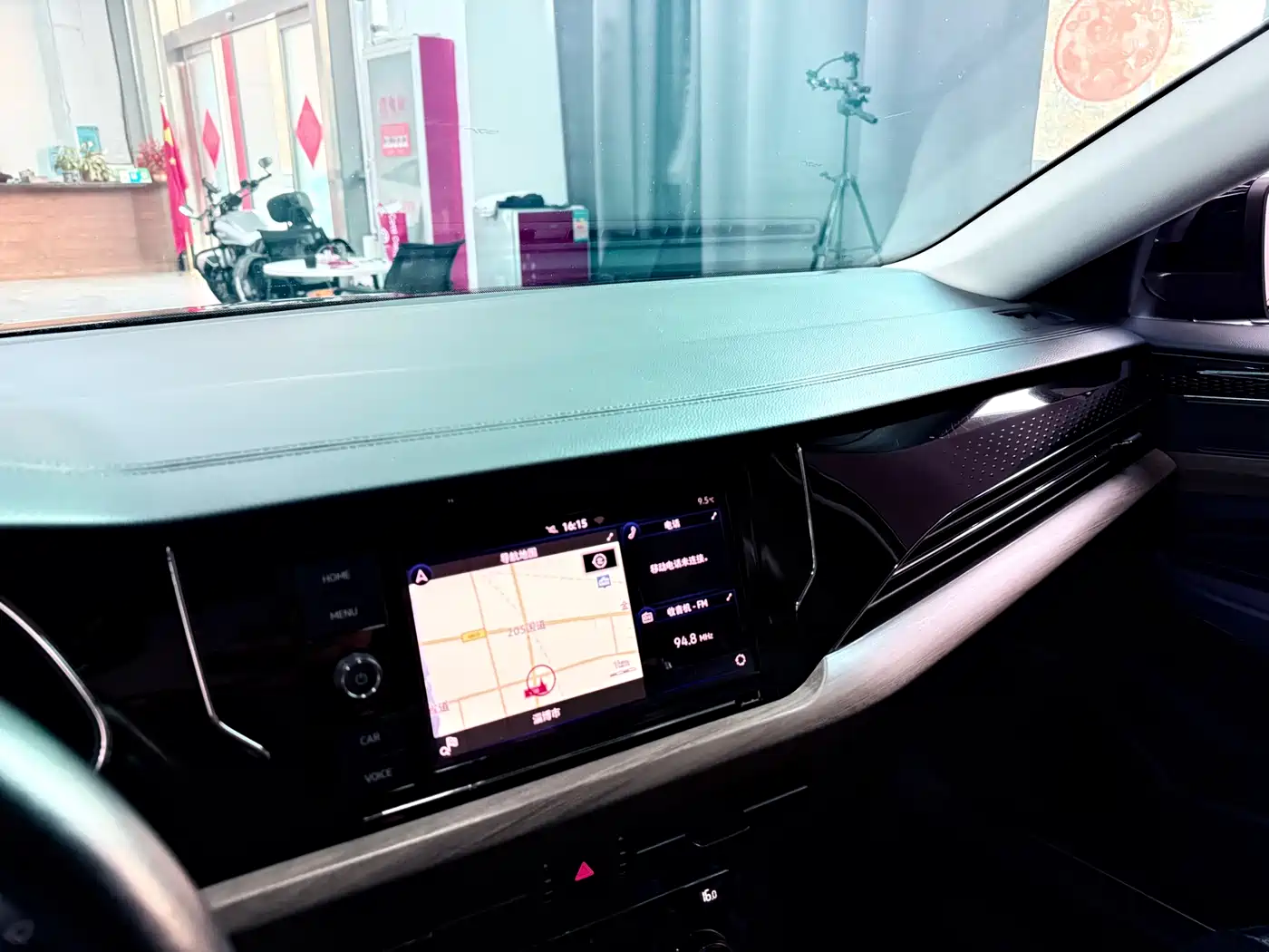 Volkswagen Passat 2020 330TSI Luxury Edition China VI фото 18