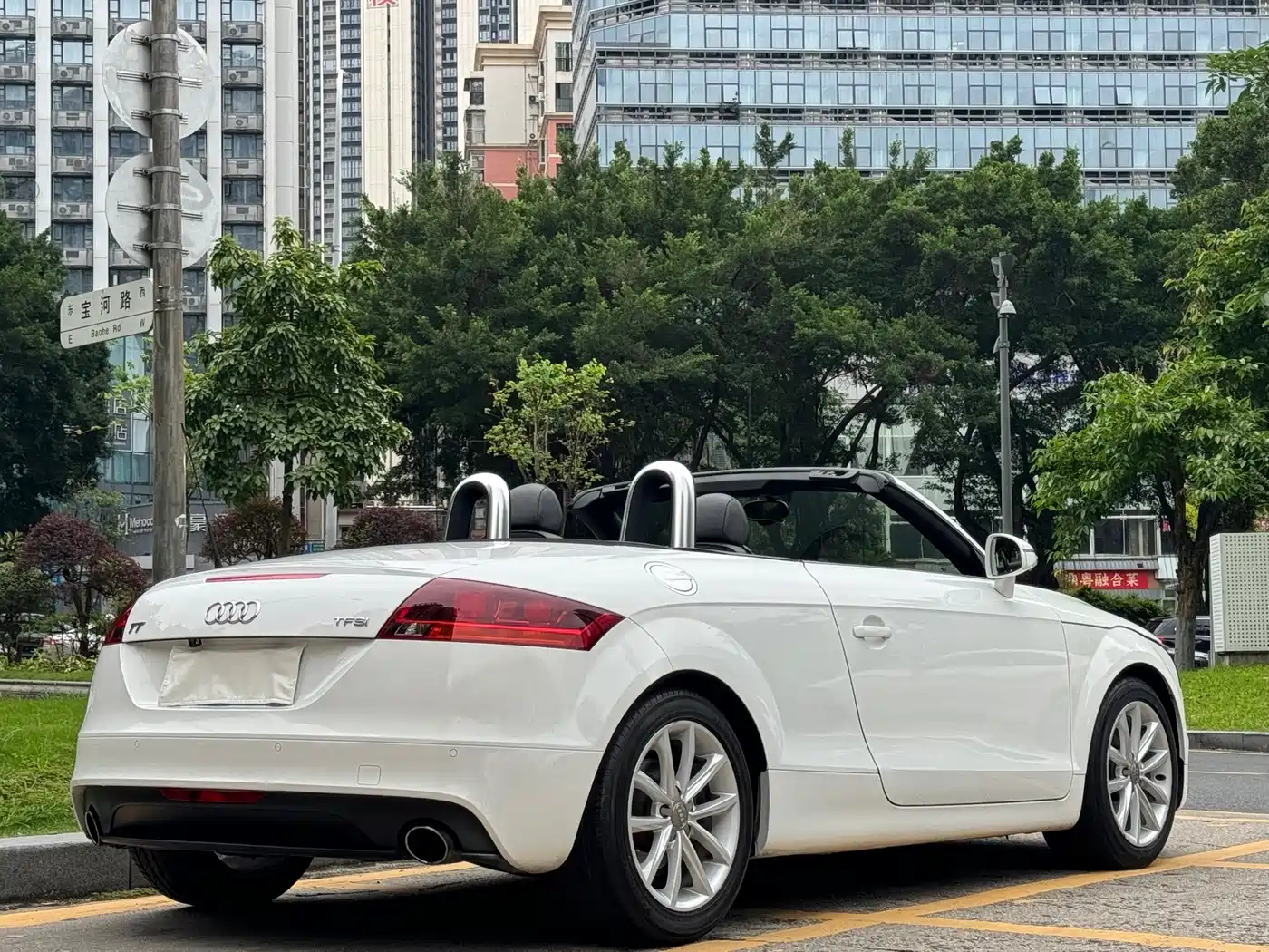 Audi TT 2011 TT Roadster 2.0TFSI фото 11