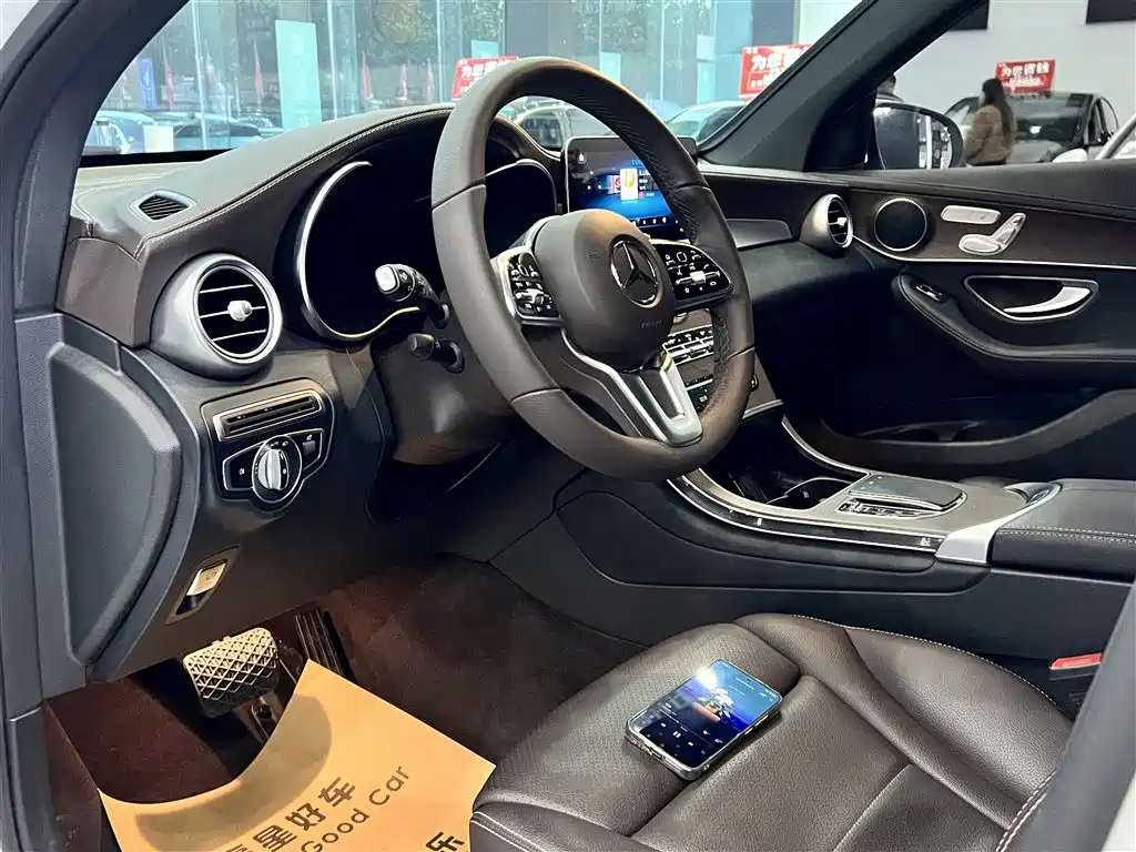 Mercedes-Benz GLC 2020 GLC 300 L 4MATIC Dynamic фото 4