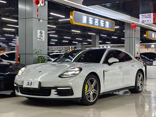 Porsche Panamera New Energy 2020
