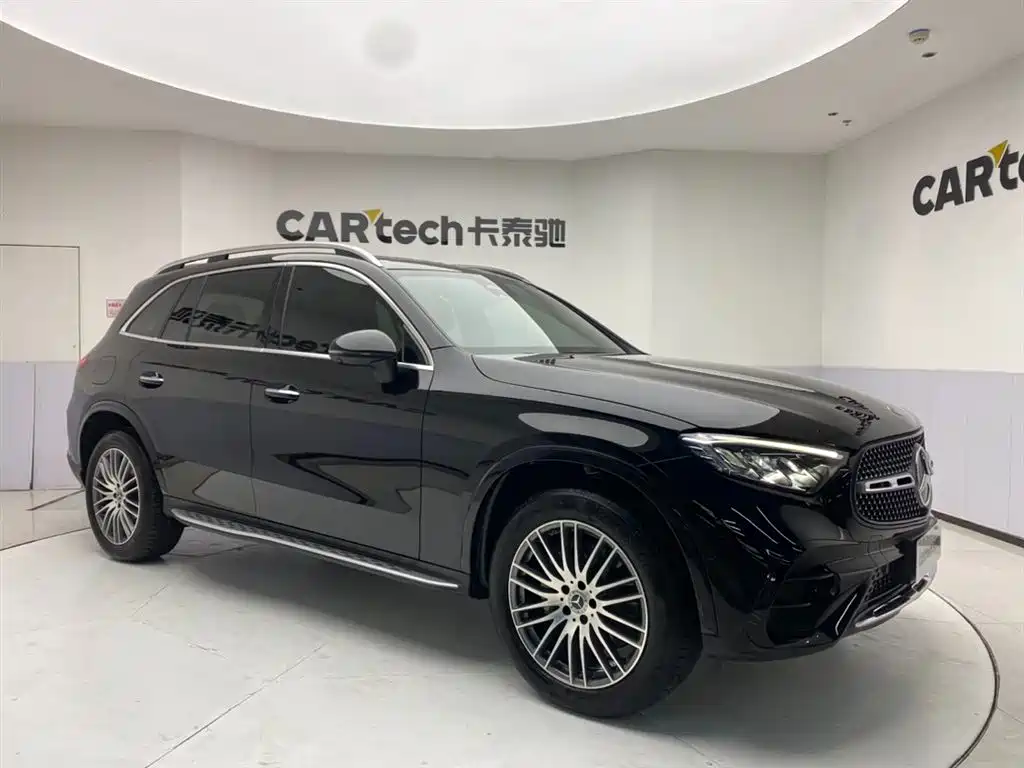 MERCEDES-BENZ GLC