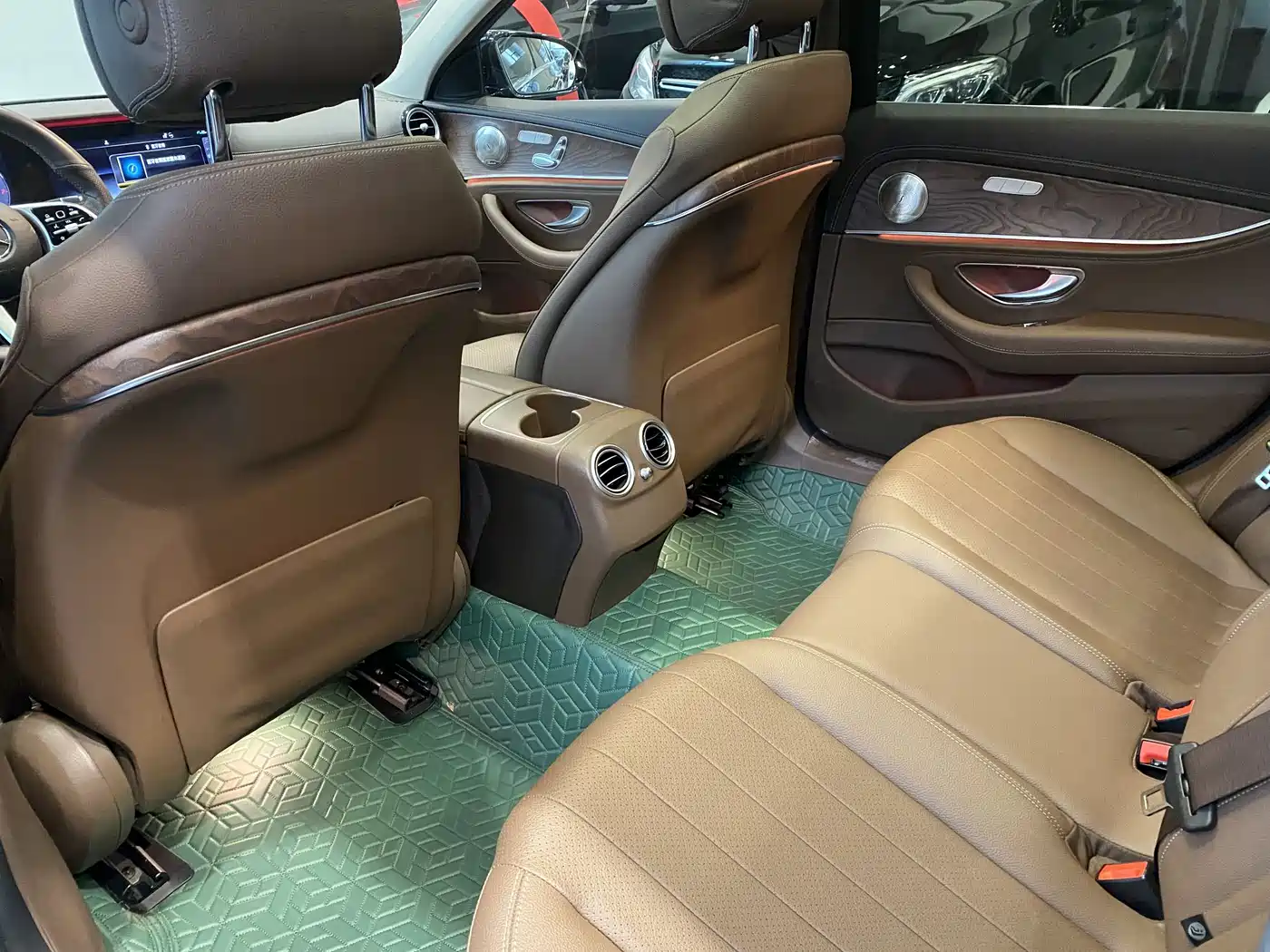 Mercedes-Benz E-Class 2020 E 260 L 4MATIC фото 9
