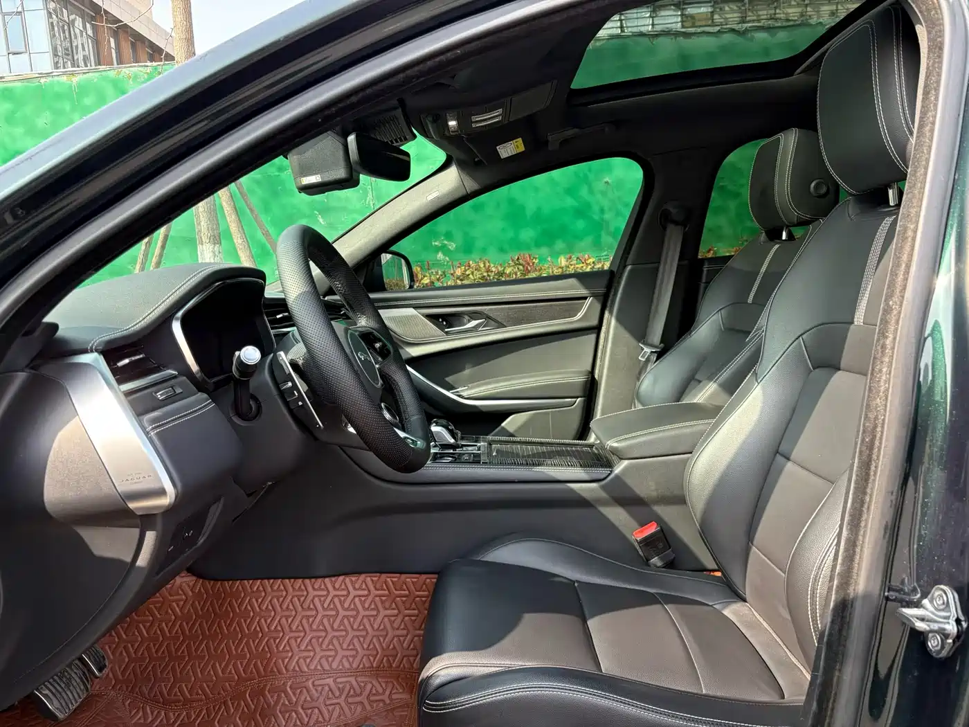 Jaguar XFL 2021 XFL 2.0T P250 AWD Gloss Black Sport Edition фото 5