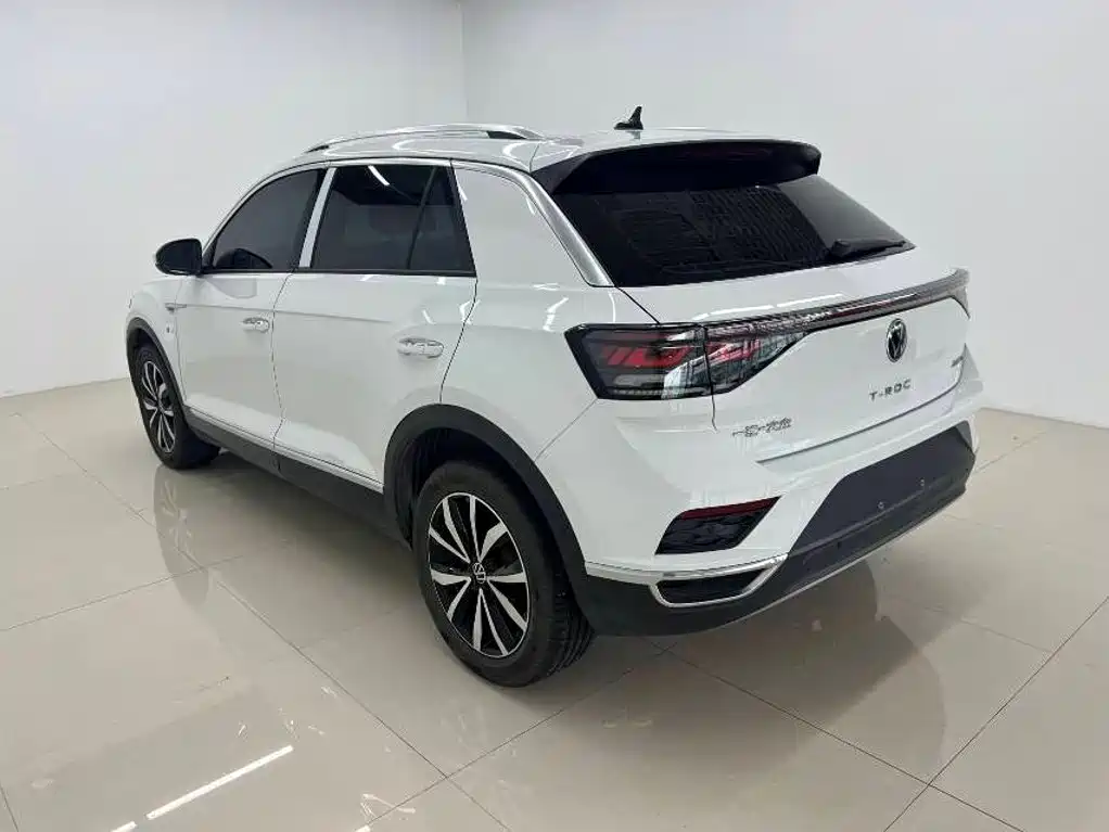 Photo 6 - Volkswagen T-ROC