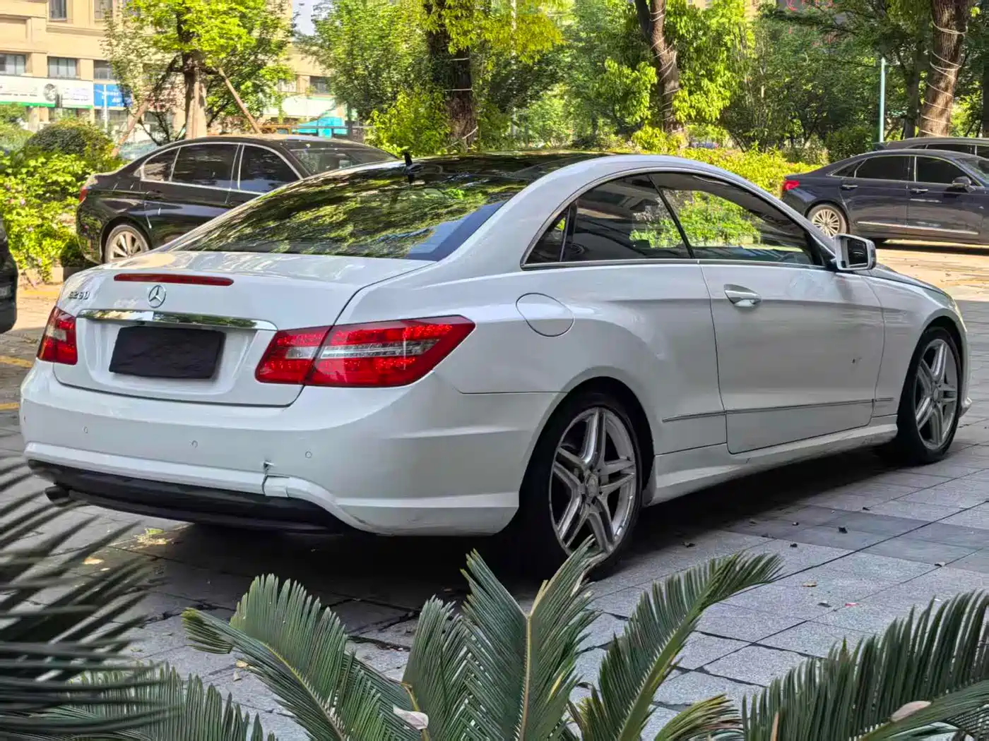 Mercedes-Benz E-Class (Import) 2012 E 260 CGI Coupe фото 6