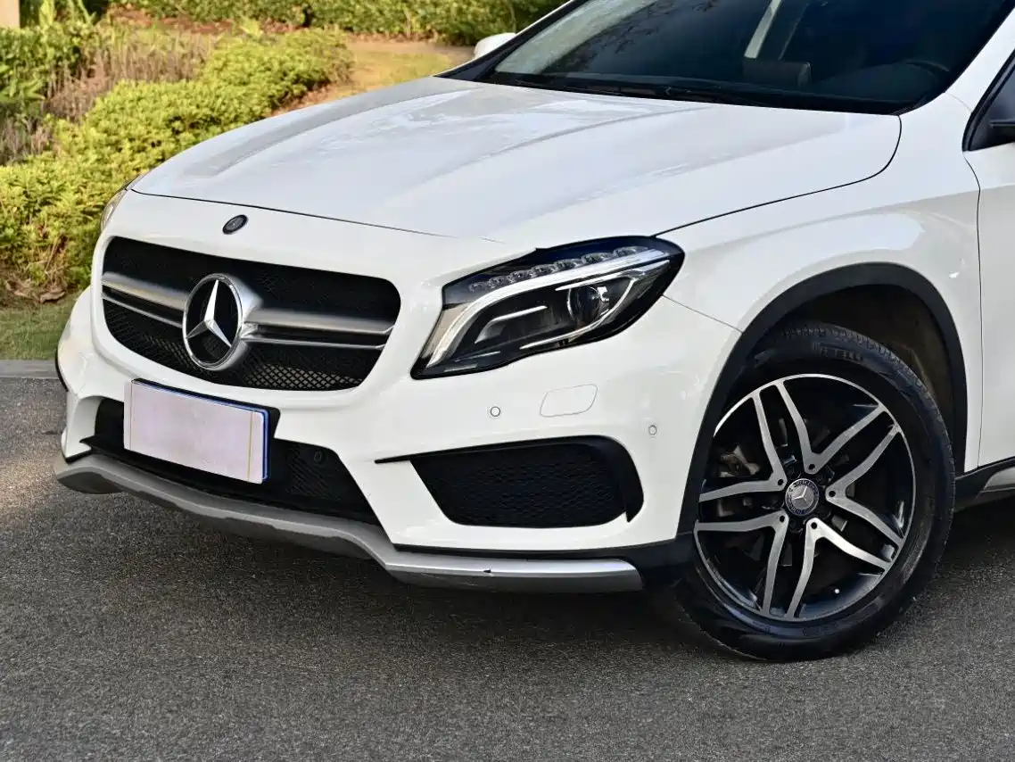 Mercedes-Benz GLA 2016 GLA 220 4MATIC Fashion фото 3