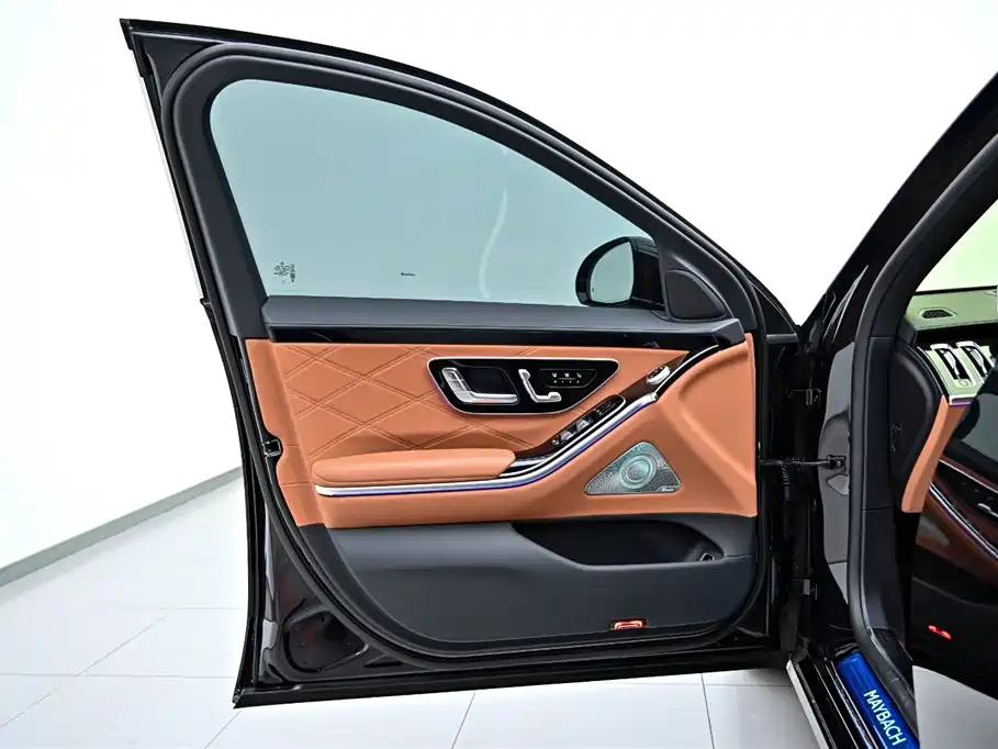 Mercedes-Benz Maybach S-Class 2025 Model S 480 4MATIC фото 18