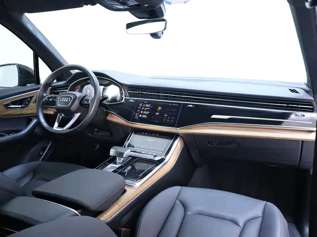 Audi Q7 2022 55 TFSI quattro S line Ice & Snow Edition фото 19